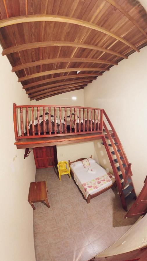 La Casa De Las Flores Hostal Jardín Exterior foto